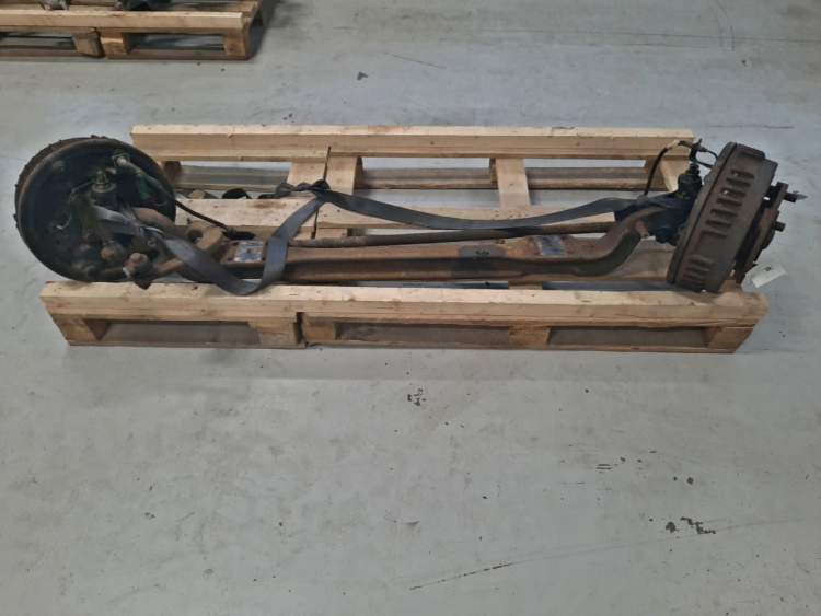 БАЛКА НА TOYOTA DYNA BU212 15B  перед