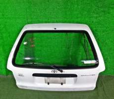 дверь пятая   TOYOTA COROLLA ZVW30  (Тойота Королла) БЕЛАЯ НОЧЬ