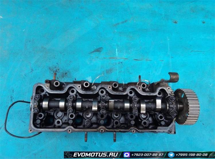 головка блока цилиндров на  5L TOYOTA SURF LN172 ( тойота сурф)