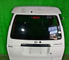 дверь пятая   TOYOTA NOAH EXY10  (Тойота Ноах) ЧЕРНЫЙ