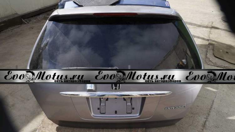 дверь пятая на HONDA ODYSSEY RA6 (Хонда Одиссей) серебро