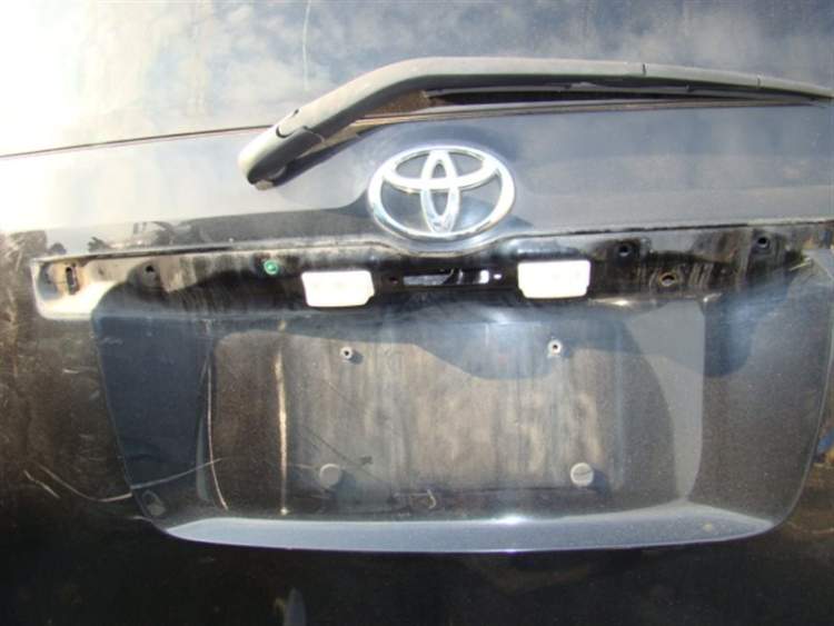 Дверь пятая   TOYOTA VOXY ZRR70  (Тойота Вокси) ЧЕРНЫЙ