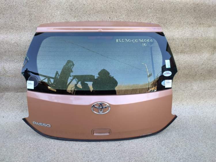 Дверь пятая на TOYOTA PASSO KGC30, KGC35, NGC30 ОРАНЖЕВЫЙ