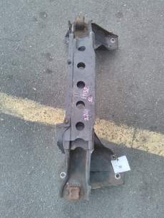 балка  на 5l TOYOTA DYNA ly132 (Тойота Дюна) передний