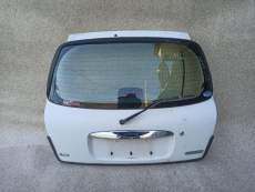 Дверь пятая на DAIHATSU STORIA M101S БЕЛЫЙ