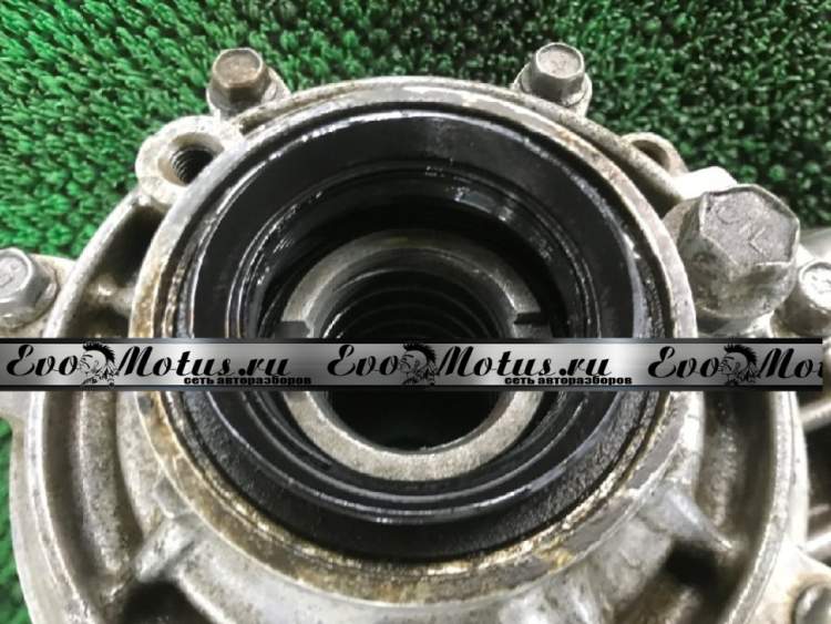 Раздаточная коробка MR399564 на 6G74 MITSUBISHI CHALLENGER K99W (Мицубиси Челенжер)