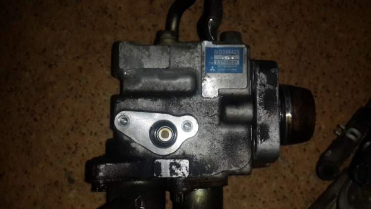 Тнвд на Mitsubishi Pajero IO H71W 4G93 MD356425
