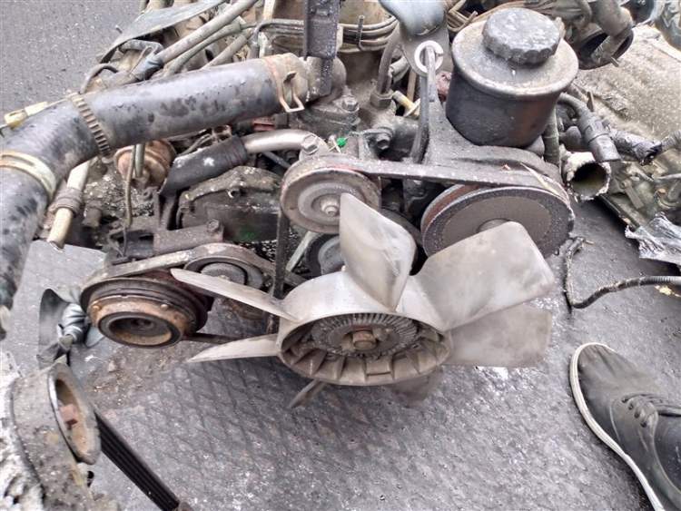 Двигатель 3Y TOYOTA DYNA YY52 (тойота дюна )