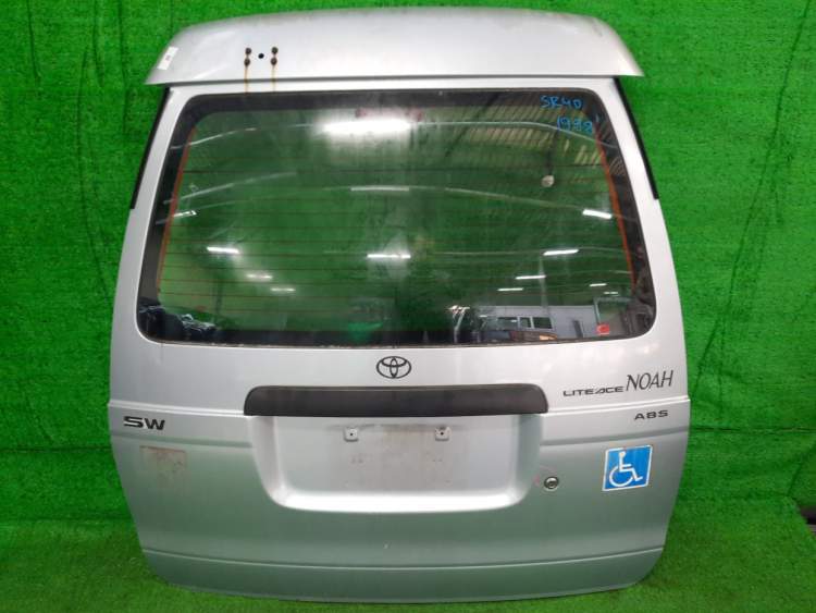 ДВЕРЬ ПЯТАЯ НА TOYOTA LITEACE SR50   СЕРЕБРИСТЫЙ