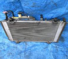 Радиатор двигателя  1nz fxe TOYOTA PRIUS NHW20  (Тойота Приус)