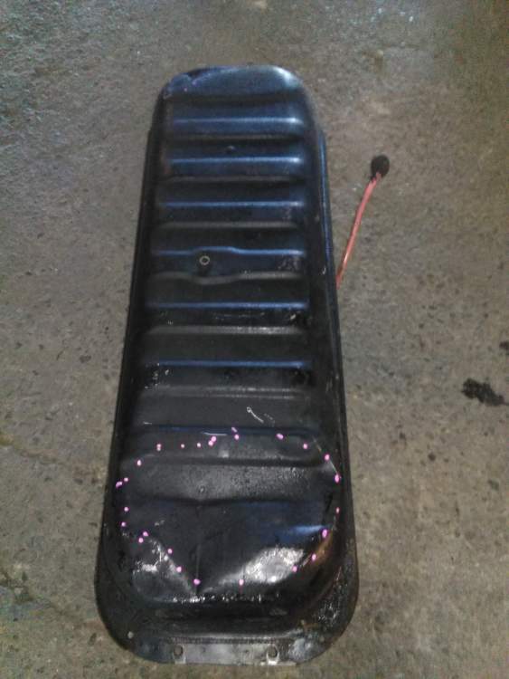 топливный бак  на  NISSAN  ATLAS F23 (Ниссан Атлас)   