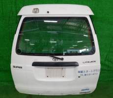 ДВЕРЬ ПЯТАЯ НА TOYOTA LITEACE CR42   БЕЛЫЙ