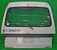 ДВЕРЬ ПЯТАЯ НА MAZDA BONGO BRAWNY SREAV   БЕЛЫЙ
