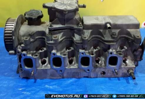 головка блока цилиндров на  3CT TOYOTA TOWN ACE CR31 CR36 ( тойота таун айс)