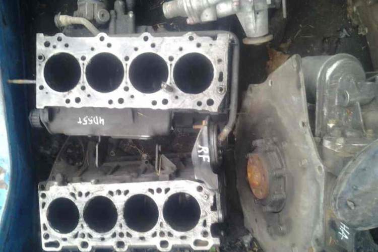 блок двигателя  4D55T на MITSUBISHI PAJERO (Мицубиси Паджеро )