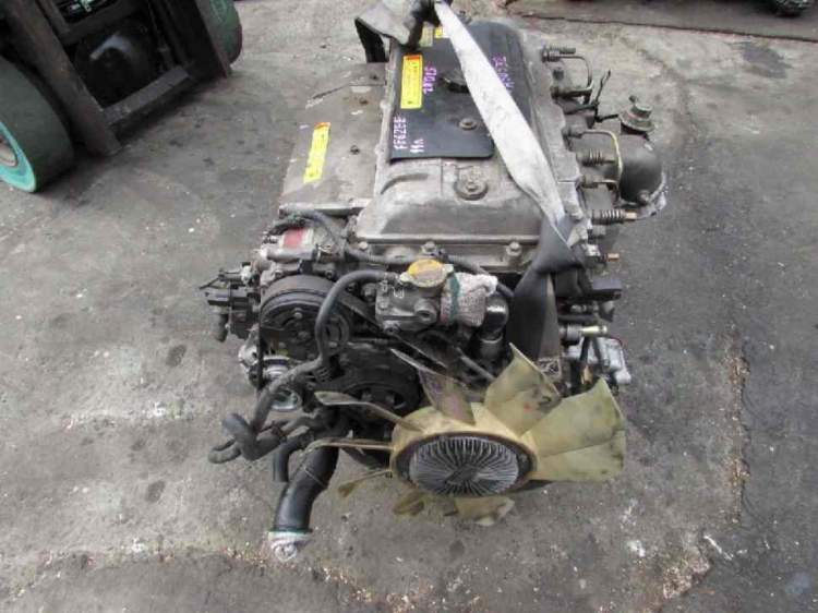 двигатель 4M51 на MITSUBISHI CANTER FE62EE  (Мицубиси Кантер)