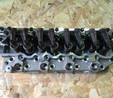 Головка блока цилиндров на Mitsubishi Pajero V24C 4D56