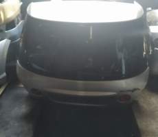 Дверь пятая   TOYOTA ALTEZZA GITA JCE10  (Тойота Альтеза ) Серебро