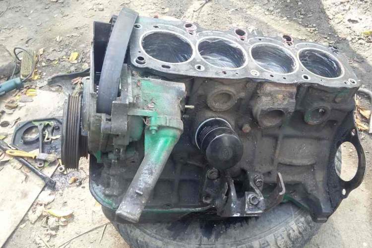 блок двигателя 4SFE TOYOTA MARK II 90 (Тойота Марк 2 )