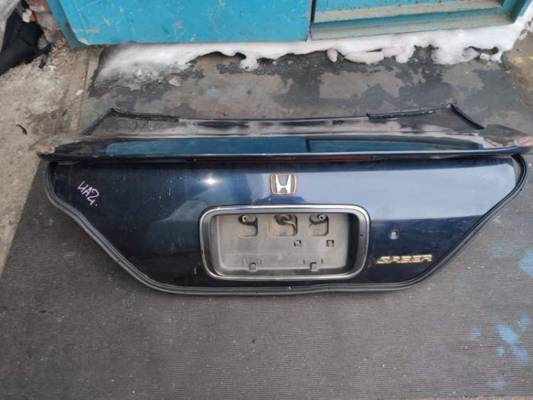 Крышка багажника Honda Saber UA2